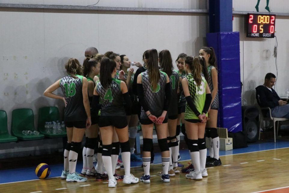 Βόλεϊ: Παραλίγο ανατροπή αλλά τελικά ήττα για τις Κορασίδες Γ