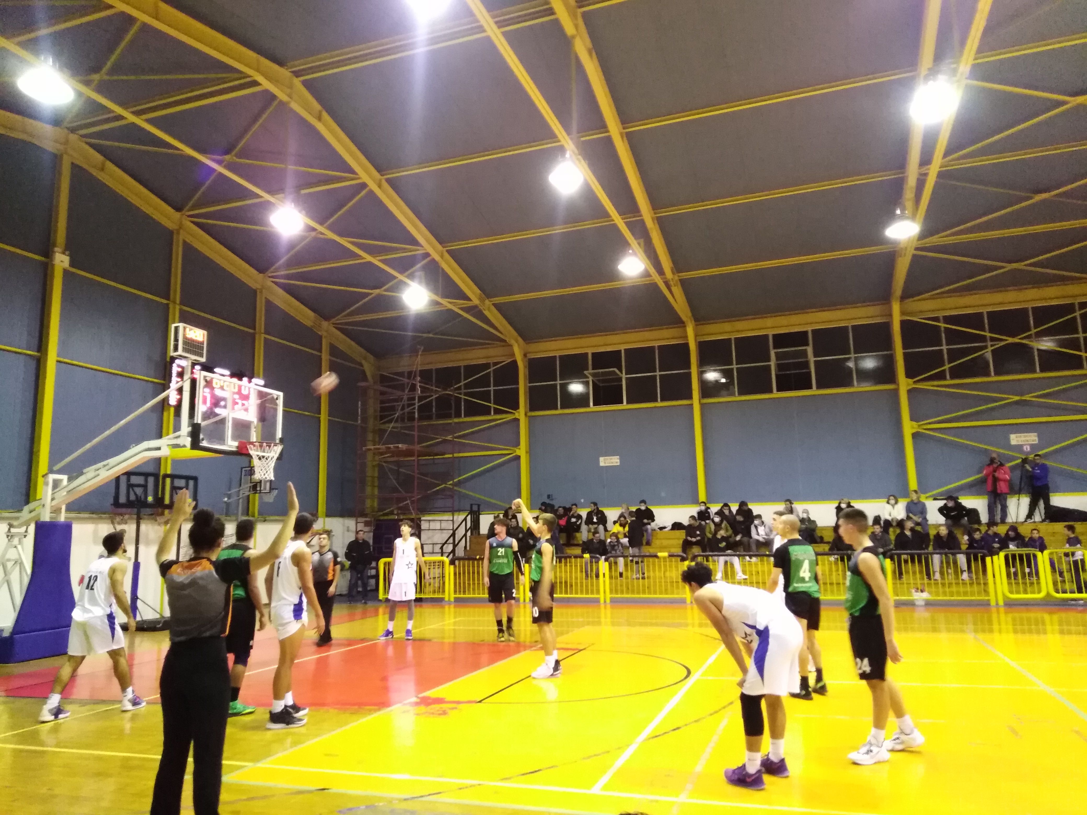 Μπάσκετ: Νίκη για Έφηβους – Ήττα στην παράταση για Παίδες