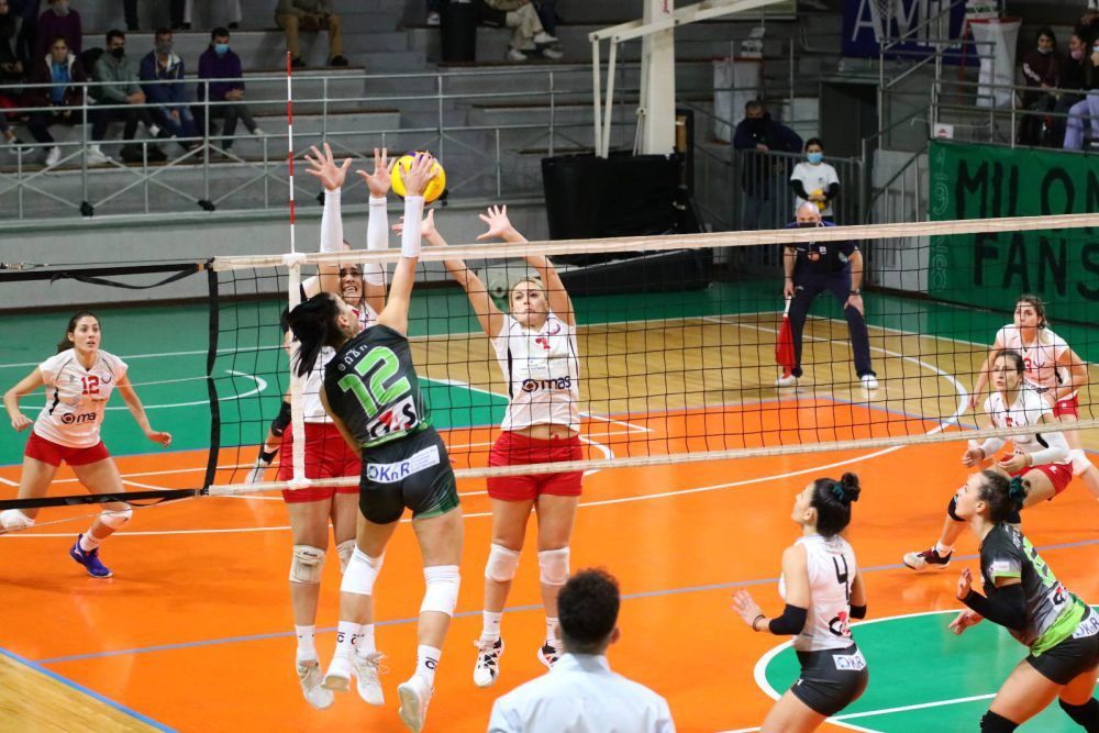 Βόλεϊ: Δεν τα κατάφερε η Γυναικεία Ομάδα στο ντέρμπι του Ομίλου