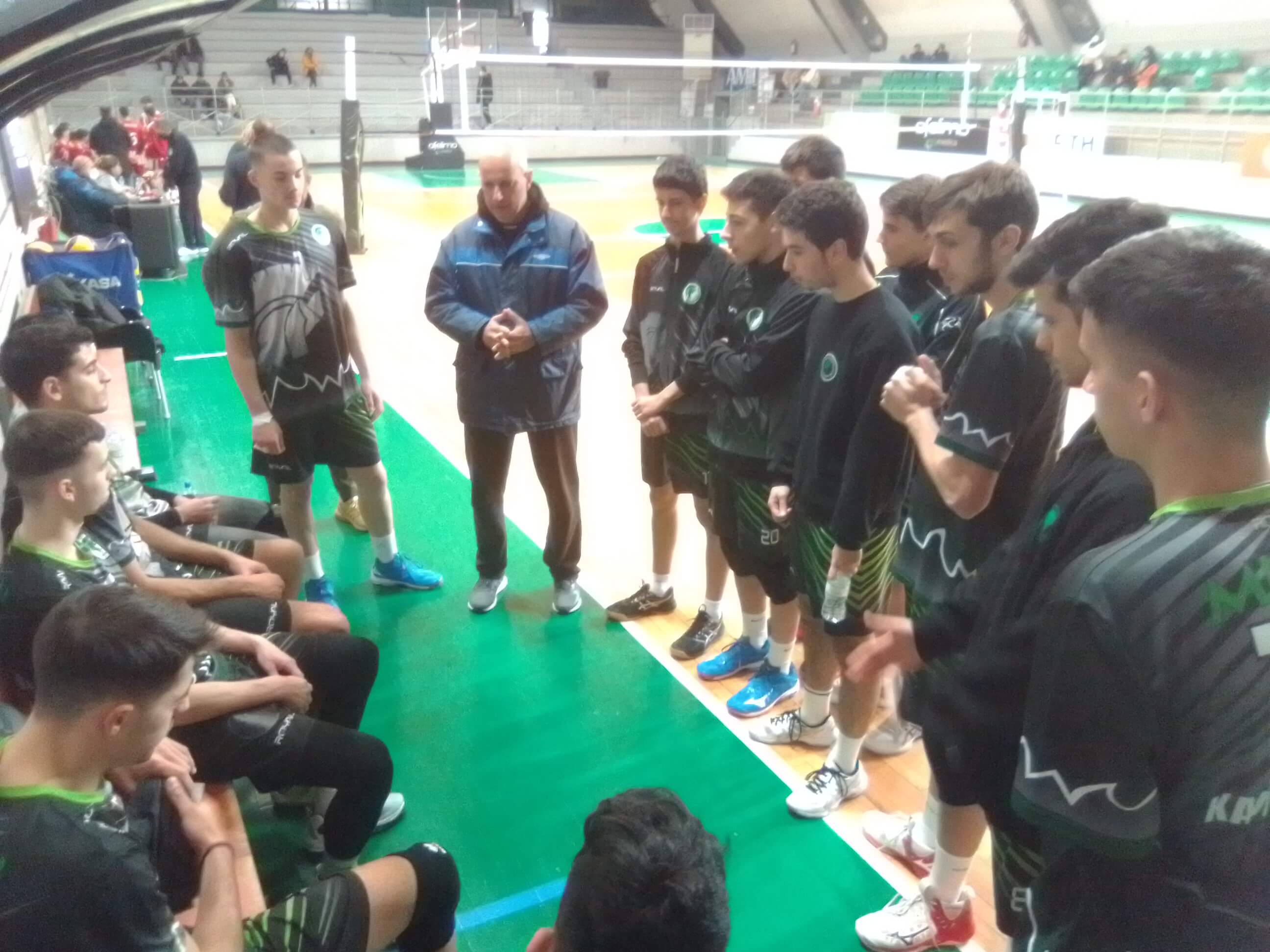 Βόλεϊ: Με νίκη συνέχισαν οι Έφηβοι